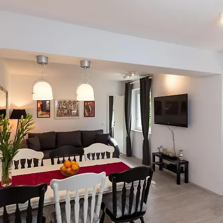 Rea Zaton - Two-bedroom